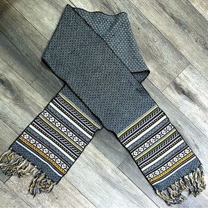 Womens Aztec Print Soft Scarf Fringe Ends Soft Warm Winter H&M Acrylic